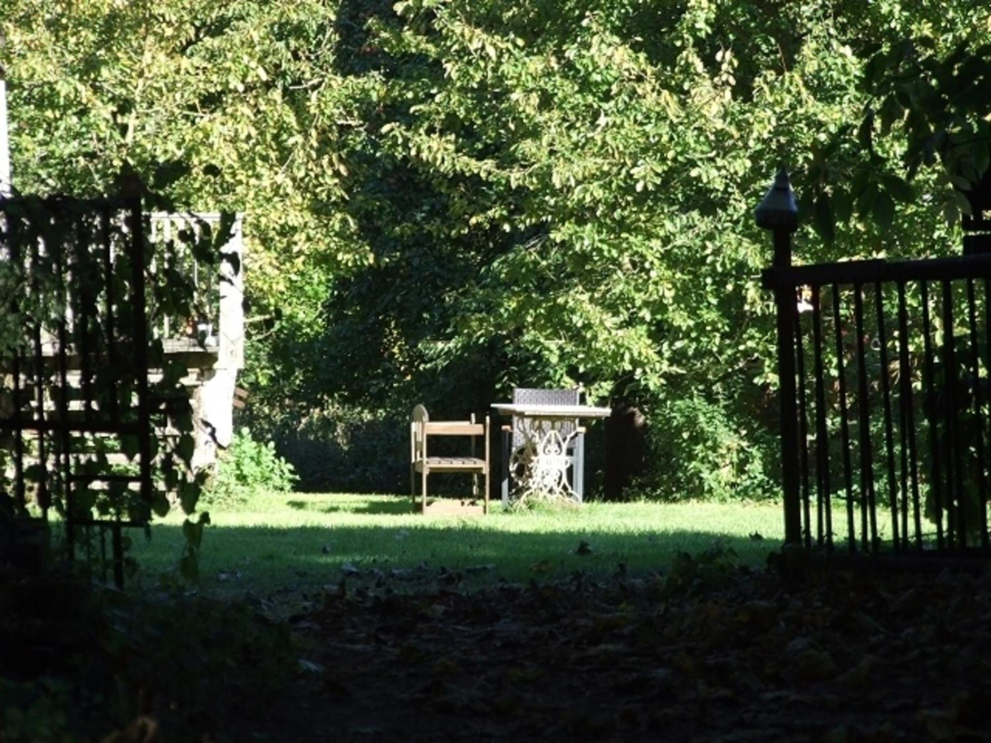 Zirkuswagen - Roulotte Hotell Kirch Mulsow Exteriör bild